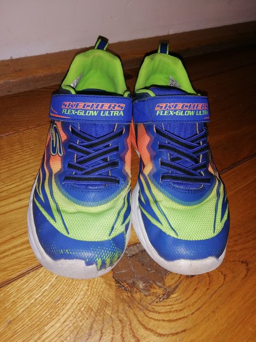 Светещи маратонки Skechers