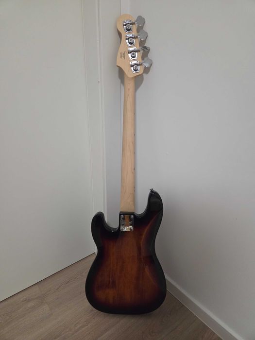 Bass Fender Squier pj