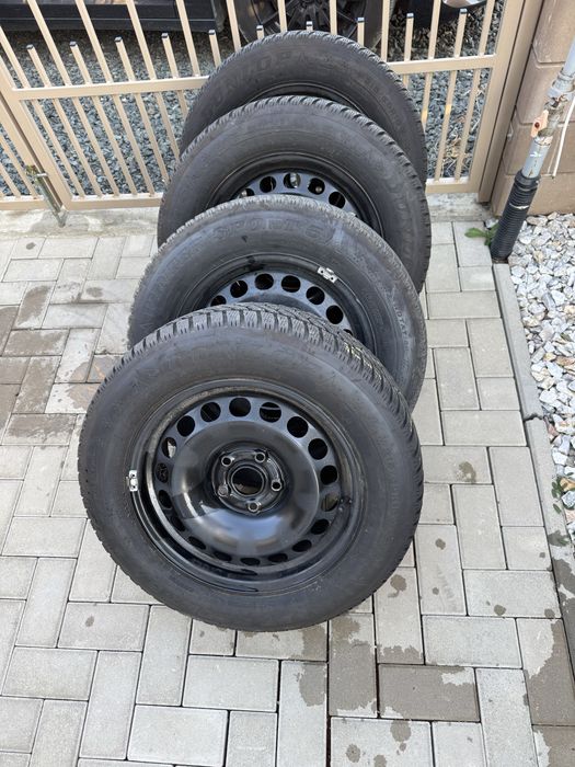 Jante tabla cu Anvelope iarna 16 zoll Volkswagen passat B8