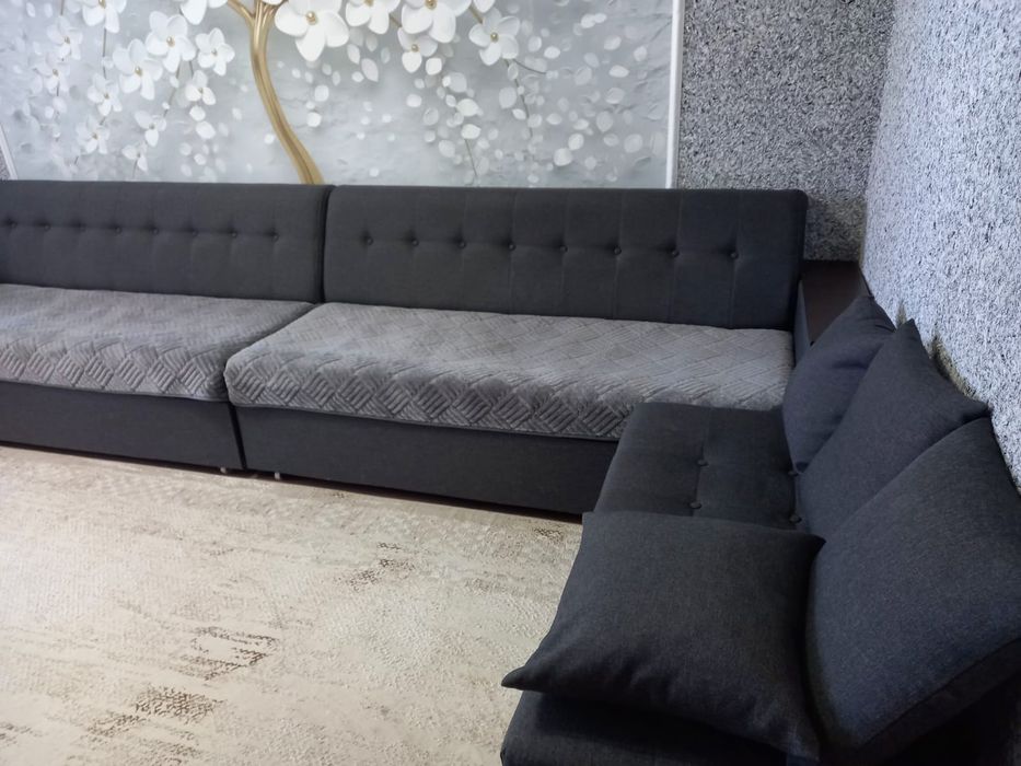 Продается диван для зала или гостиной