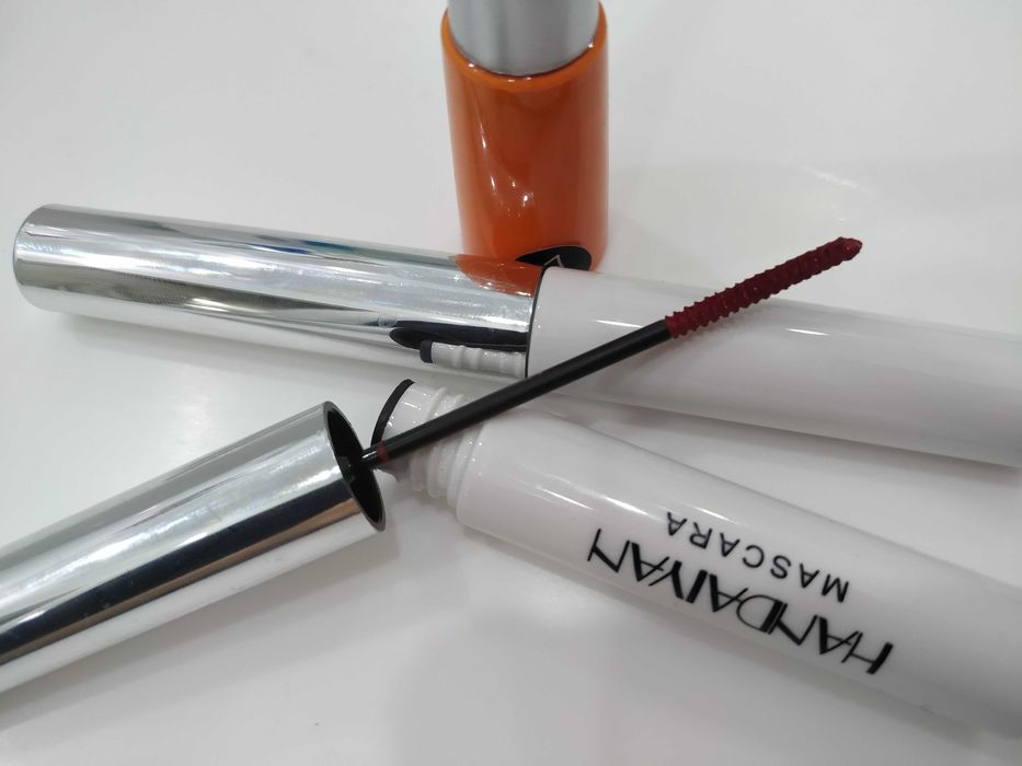 Тушь для ресниц цветная