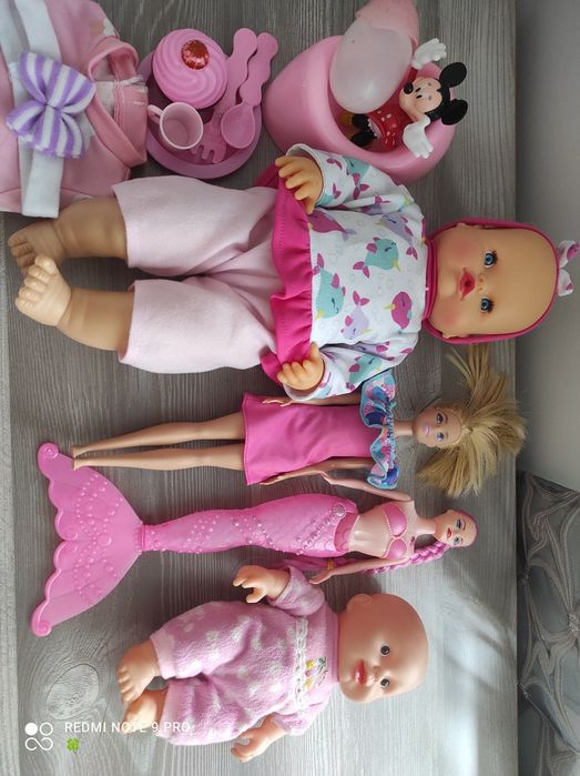 Лот от кукли и Барби - 10 €