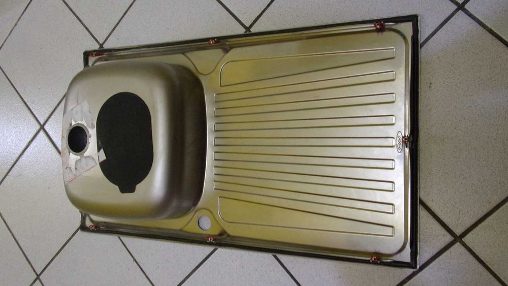 AIKO metal sink for kitchen 860mm x 500mm x 150mm - 1 year old - perfect condition