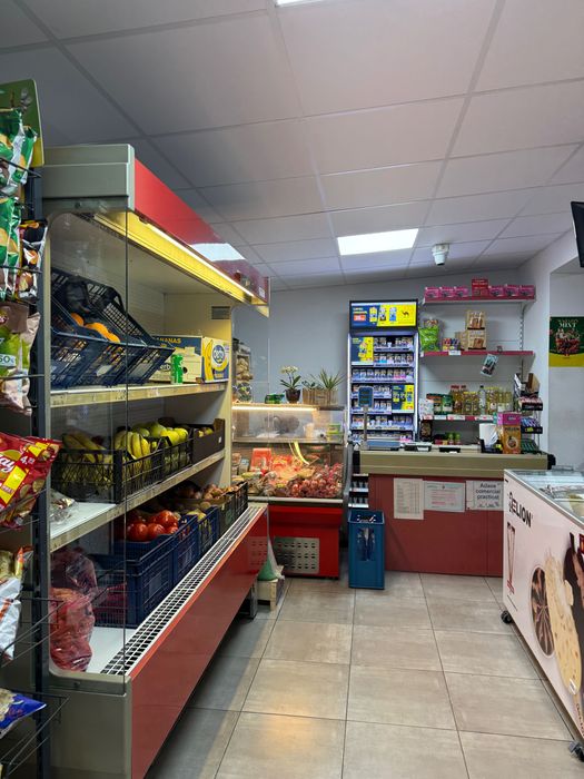 Lada frigorifică cu perdea de aer