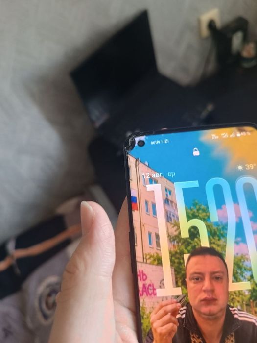 One plus 10 pro в хорошем состоянии