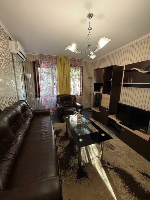 Дава се под наем Четиристаен апартамент в Поморие - 76 кв.м за 61.2 € - Снимка #2