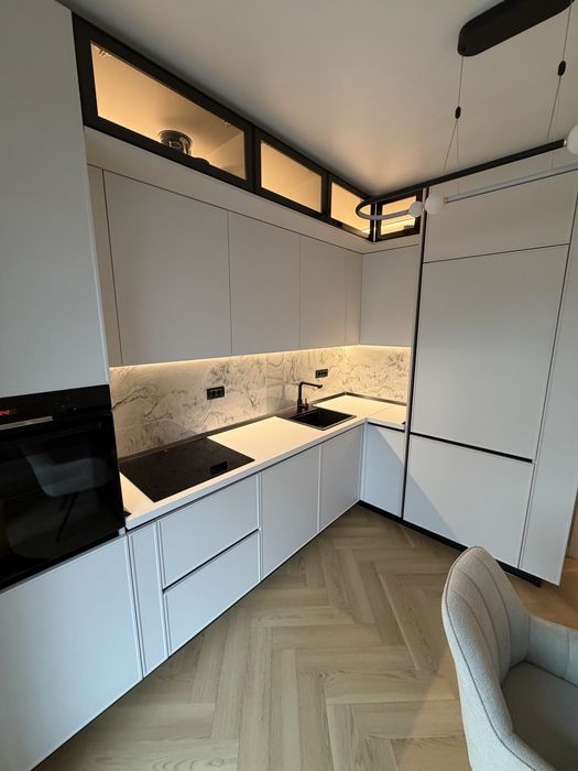 Bucatarie la comanda / Mobilier la comanda