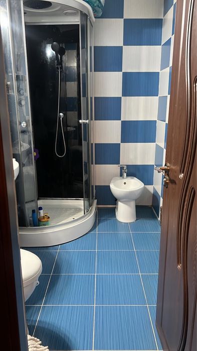 Vand apartament 3 camere la PARTER – Mobilat, Utilat, Mutare Imediată! (Băbeni)81m