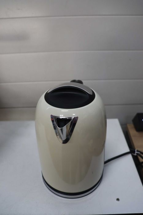 Електрическа кана Russell Hobbs 1.7л, 2400W, функция бързо затопляне