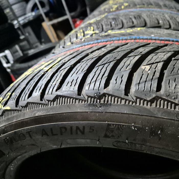 245 45 19 Michelin m+s