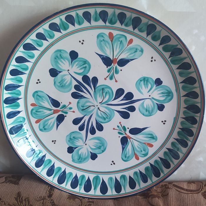 Большие керамические блюда