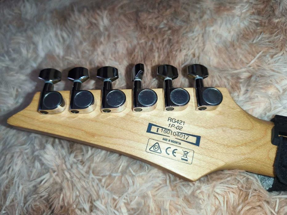 Chitara electrica Ibanez RG 421