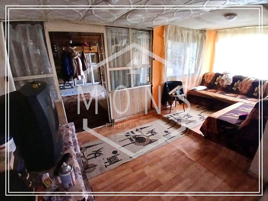 Къща в Габрово, област-с.Добромирка площ 110 цена 29000