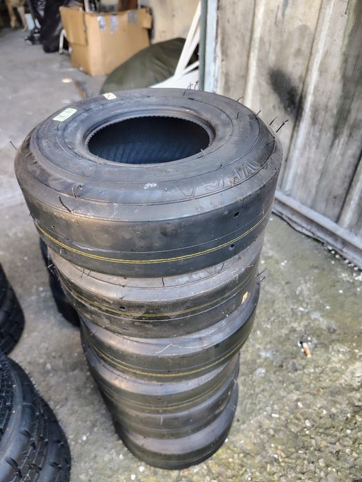 Гуми за картинг Dunpol