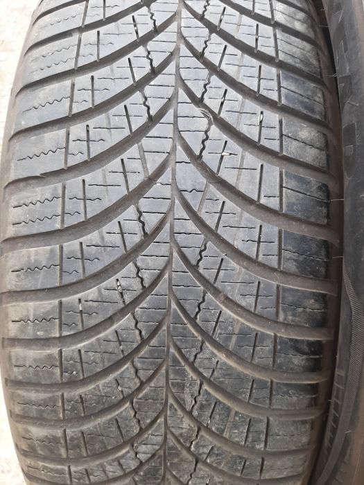 Продам шины 225/60/18 гудиер