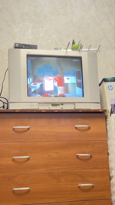 Продаю цветной телевизор Panasonic