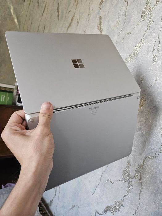 Microsoft Surface Laptop 2 8/128GB
