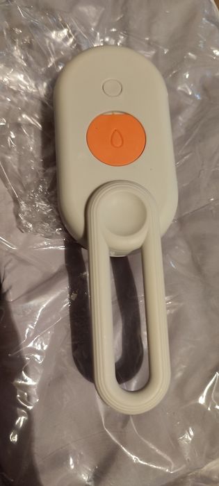 Чесалка для кошек. Щëтка с холодным паром.