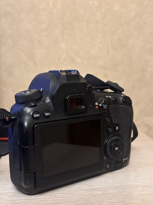 Фотоаппарат Canon 6d mark 2 body