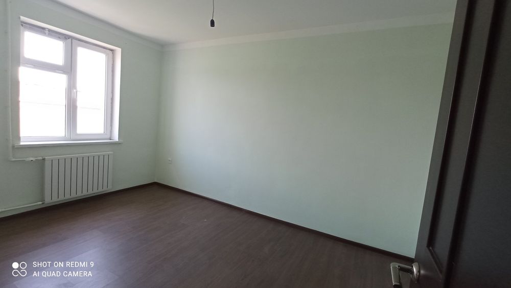 Уй (коттедж) сотилади 2 сотих 4 хона