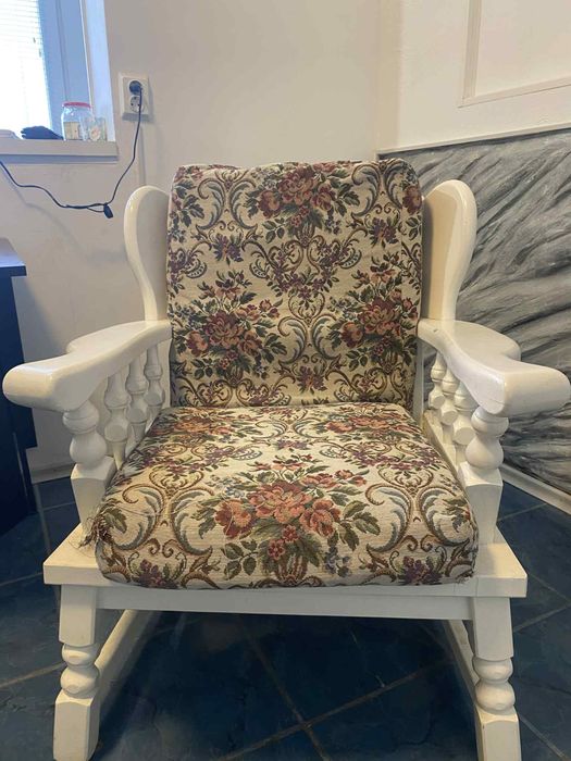 Кресла в класически стил