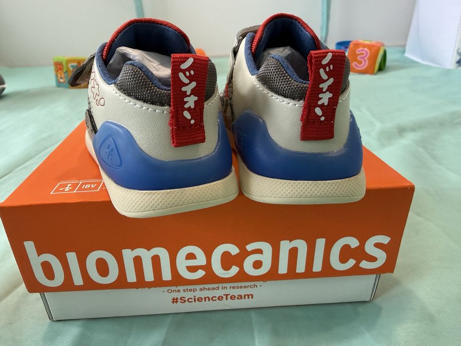 Обувки Biomecanics