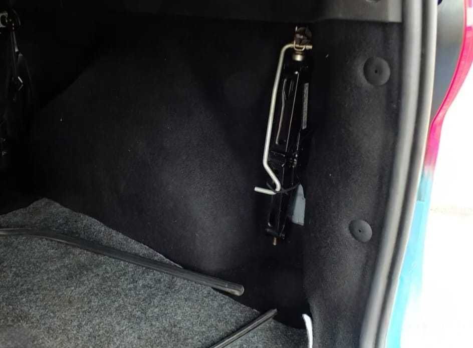 Vand dacia lodgy tce 115 stepway 1.2 benzina.Pret 6700 euro negociabil