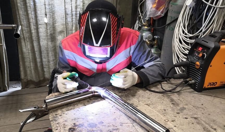 Сварщик. Погонная сварка