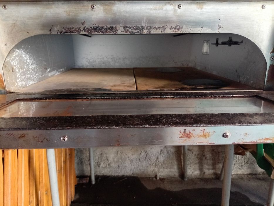Vand cuptor de pizza