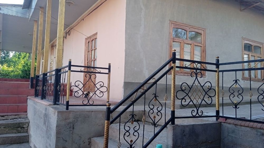 Ховли сотилади Ок тош