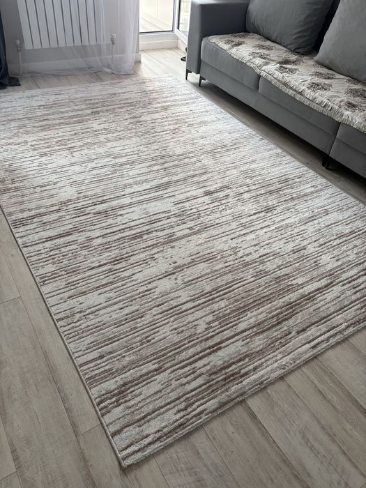 Продам ковер, почти новый