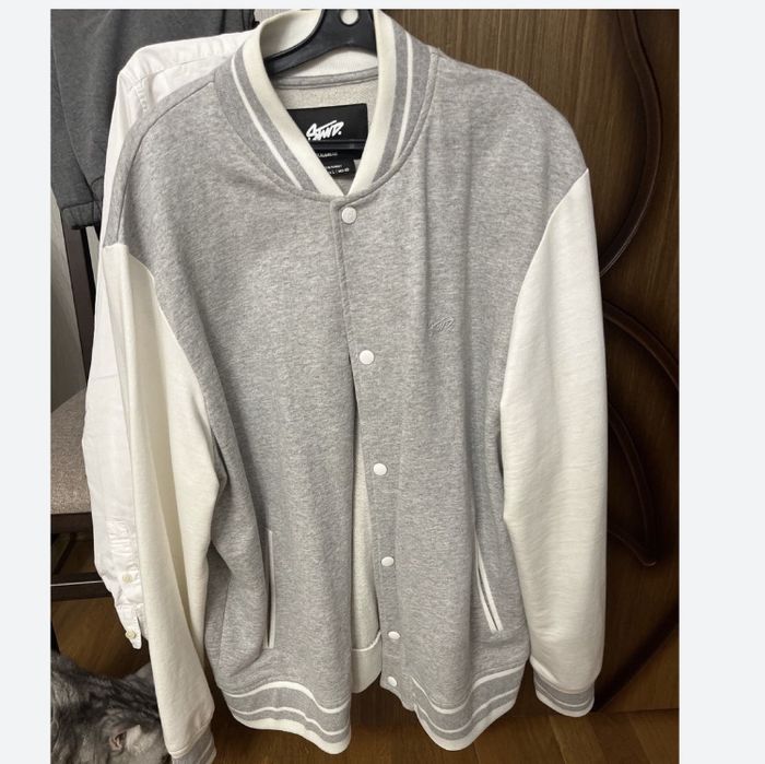 продам бомбер подростка