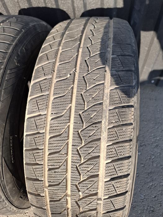 Продам шины 16/65/215