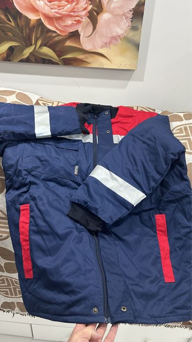 Күздік спецодежда сатылады. Бағасы 10000 тенге.