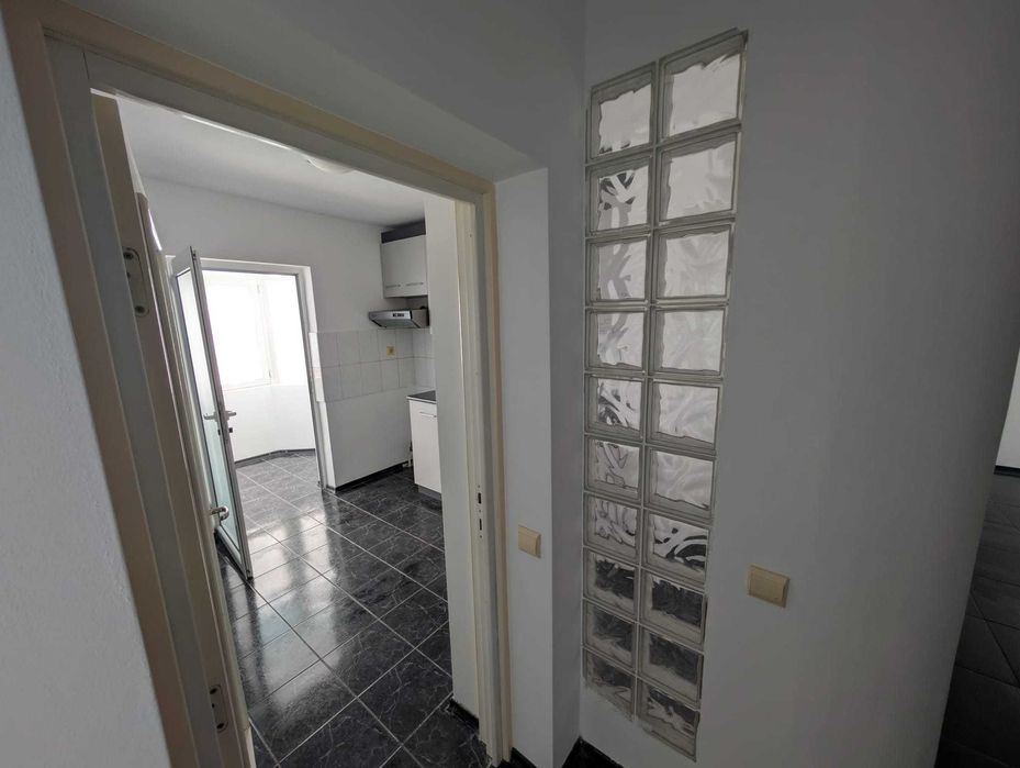 Apartament 3 camere confort 1 decomandat, Calarasi 4, renovat total