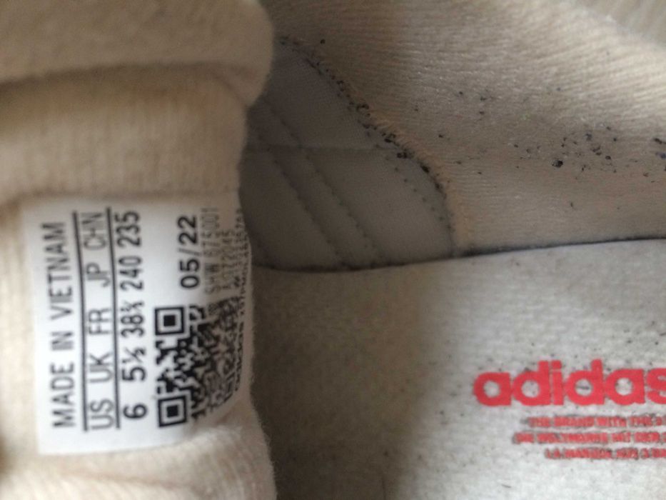 Маратонки adidas № 38.