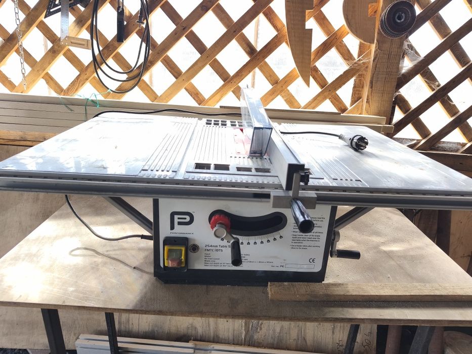 Circular performance 1500w la 220