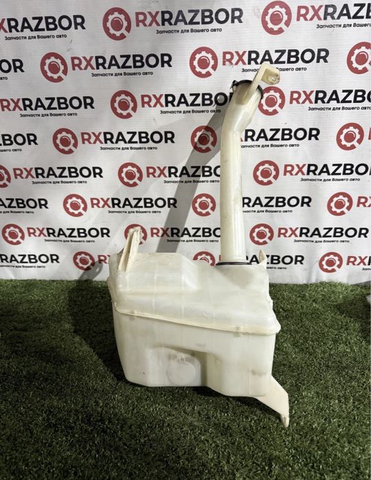 Бочок омывателя Lexus Rx 300