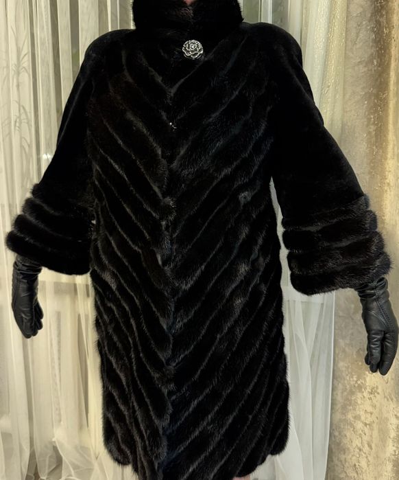 Верхняя женская одежда