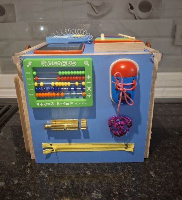 Бизиборд развивающий