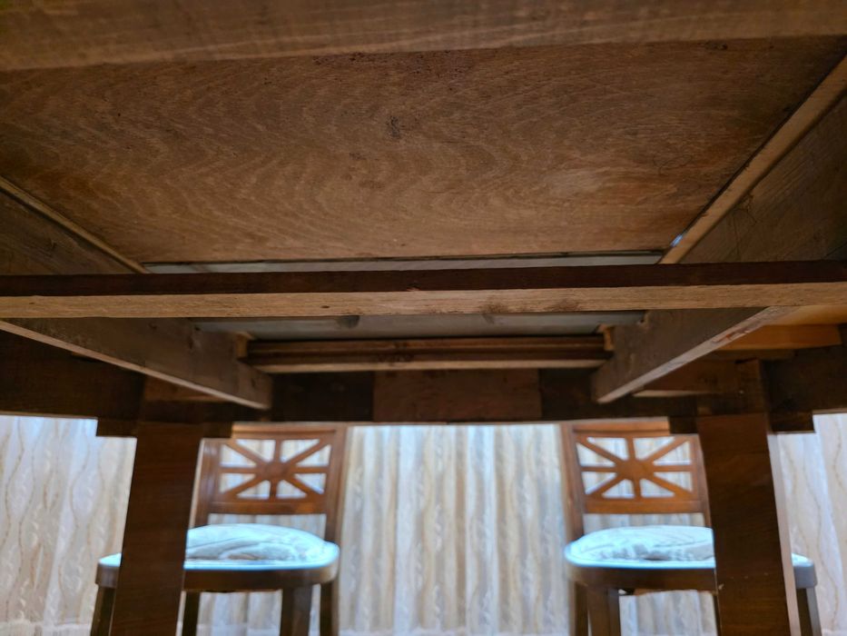 Set Sufragerie de Lux (Anii '50): Masă Extensibilă + 6 Scaune Tapițate – Stare Impecabilă