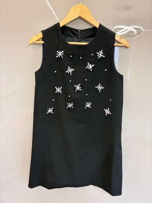 Мини черна рокля