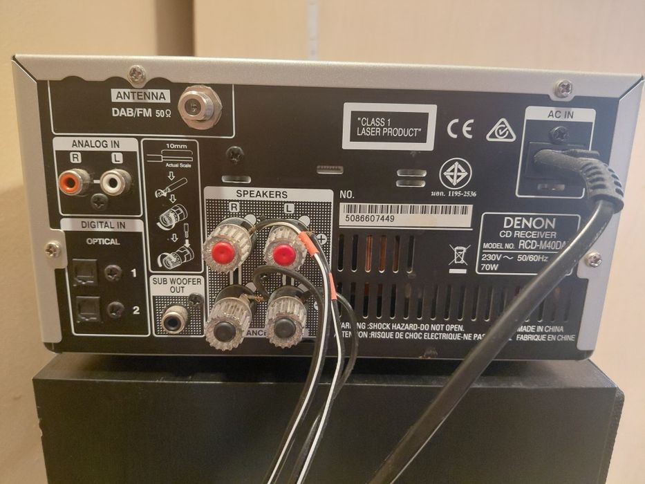 Set audio Denon cu amplificator si  boxe.