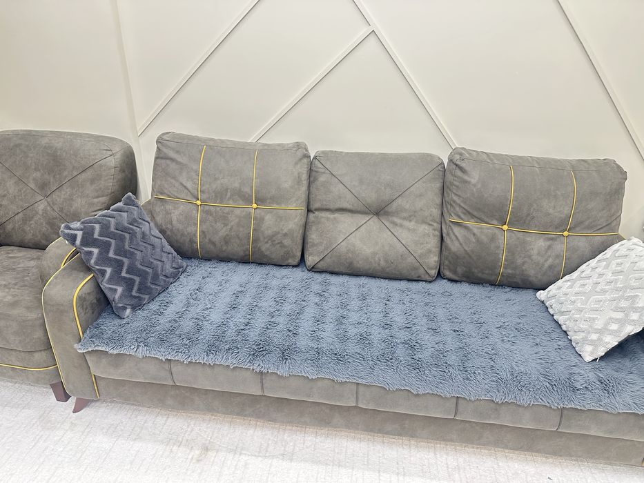 Продам диван с креслом