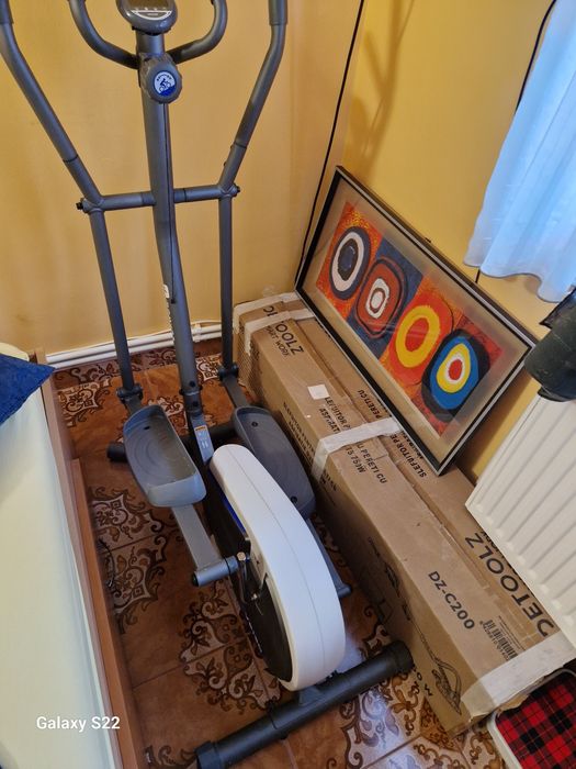 Bicicleta eliptica in stare f. bună la slabit!!preț atractiv !