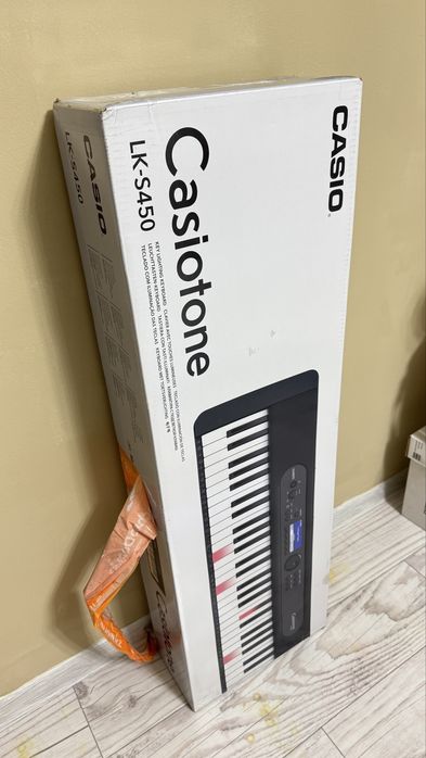 Синтизатор CASIO LK-S450
