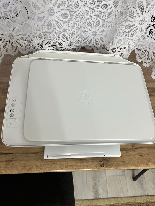 Цветной принтер HP DeskJet 2320