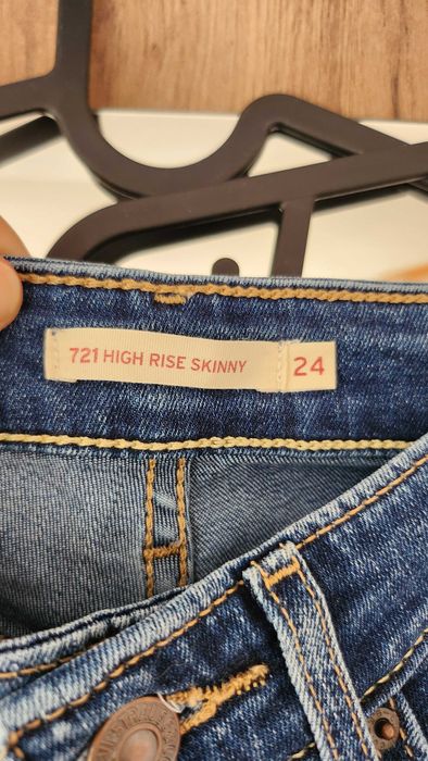 Дънки Levis skinny fit high rise w24 l32 син цвят и тъмно син