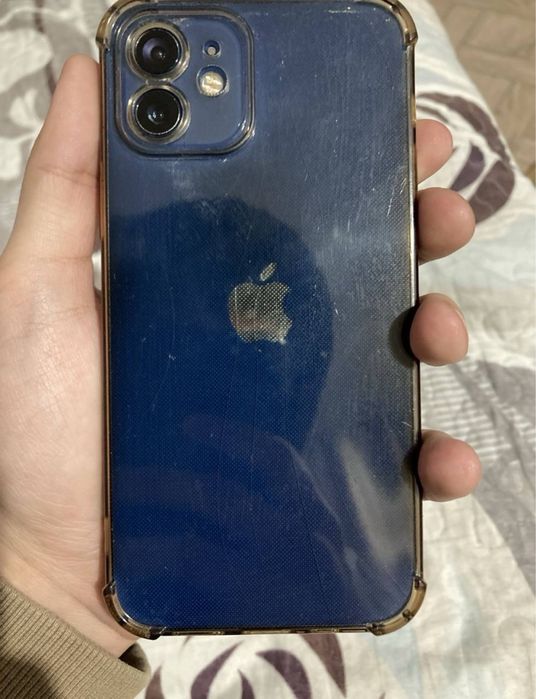 продам айфон 12 срочно