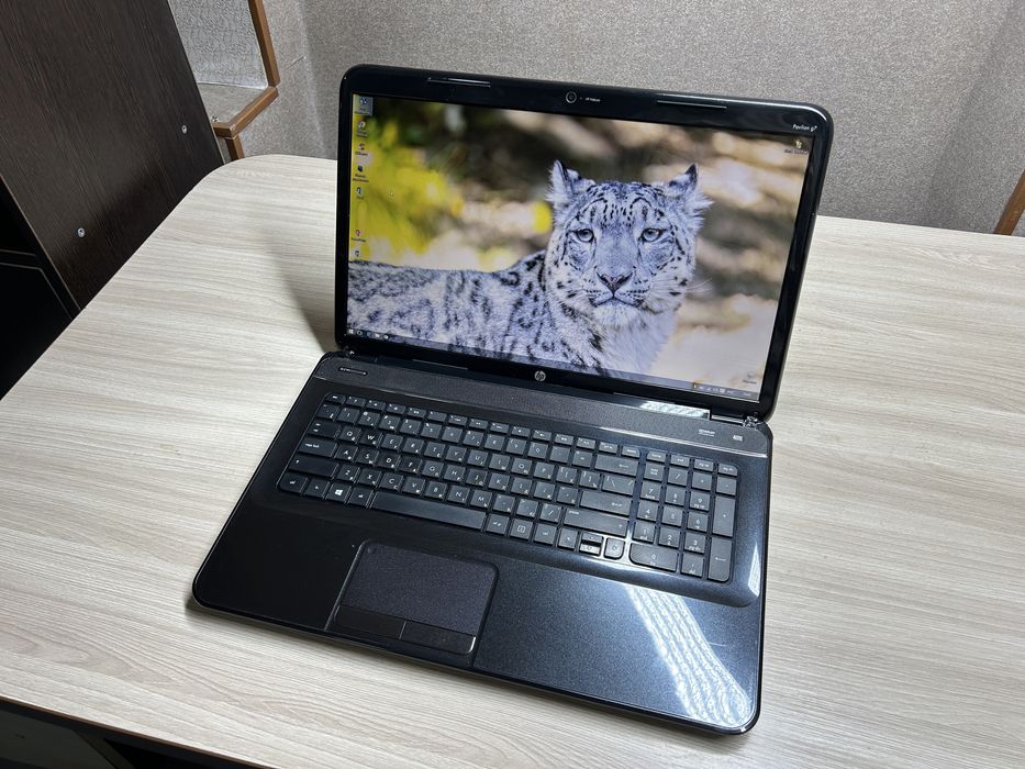 Большой мощный ноутбук Hp